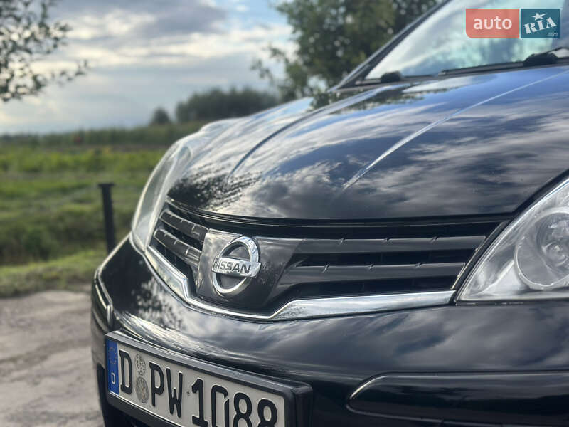 Хэтчбек Nissan Note 2009 в Дубно