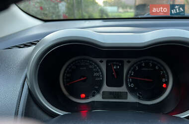 Хэтчбек Nissan Note 2006 в 