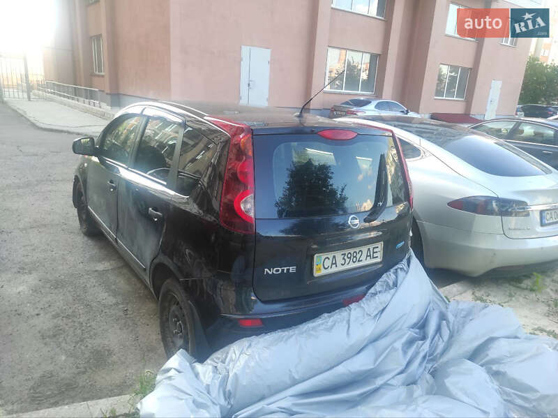 Хетчбек Nissan Note 2011 в Черкасах