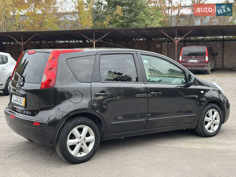 Хэтчбек Nissan Note 2006 в Хмельницком