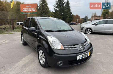 Хэтчбек Nissan Note 2006 в 