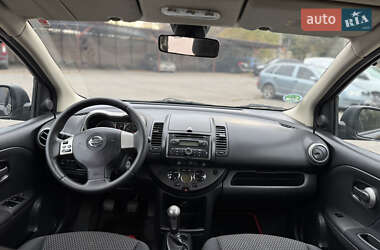 Хэтчбек Nissan Note 2006 в 