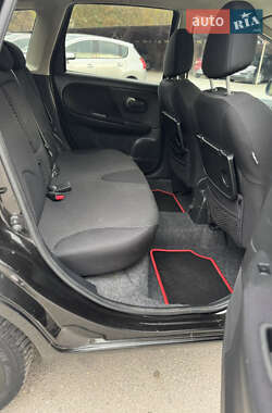 Хэтчбек Nissan Note 2006 в 