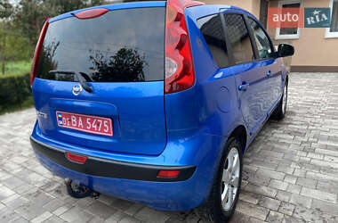 Хэтчбек Nissan Note 2007 в 