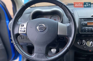 Хэтчбек Nissan Note 2007 в 