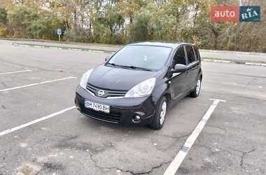Хэтчбек Nissan Note 2009 в 