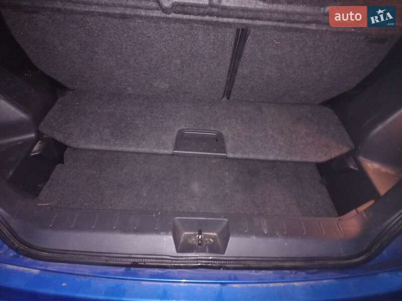 Хетчбек Nissan Note 2009 в Лозовій