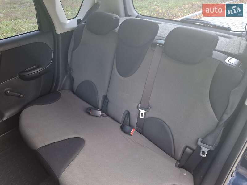 Хетчбек Nissan Note 2011 в Черкасах фото 14 Хетчбек Nissan Note 2011 в Черкасах