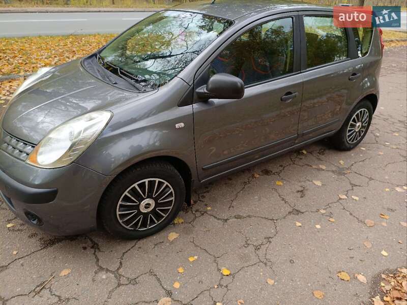 Хэтчбек Nissan Note 2006 в Чернигове фото 3 Хэтчбек Nissan Note 2006 в Чернигове
