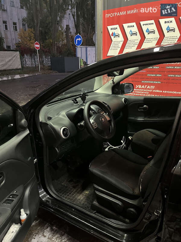 Хетчбек Nissan Note 2009 в Києві фото 10 Хетчбек Nissan Note 2009 в Києві