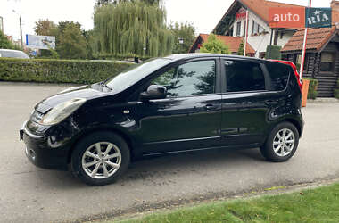 Хэтчбек Nissan Note 2007 в 