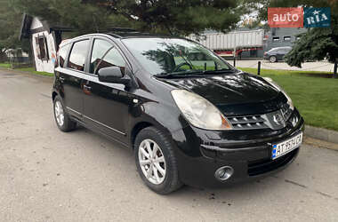 Хэтчбек Nissan Note 2007 в 