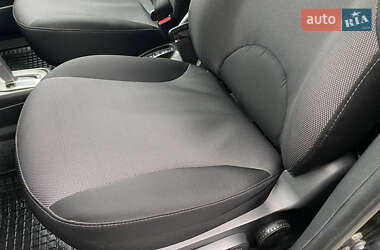 Хэтчбек Nissan Note 2007 в 