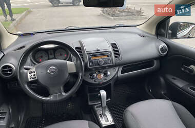 Хэтчбек Nissan Note 2007 в 