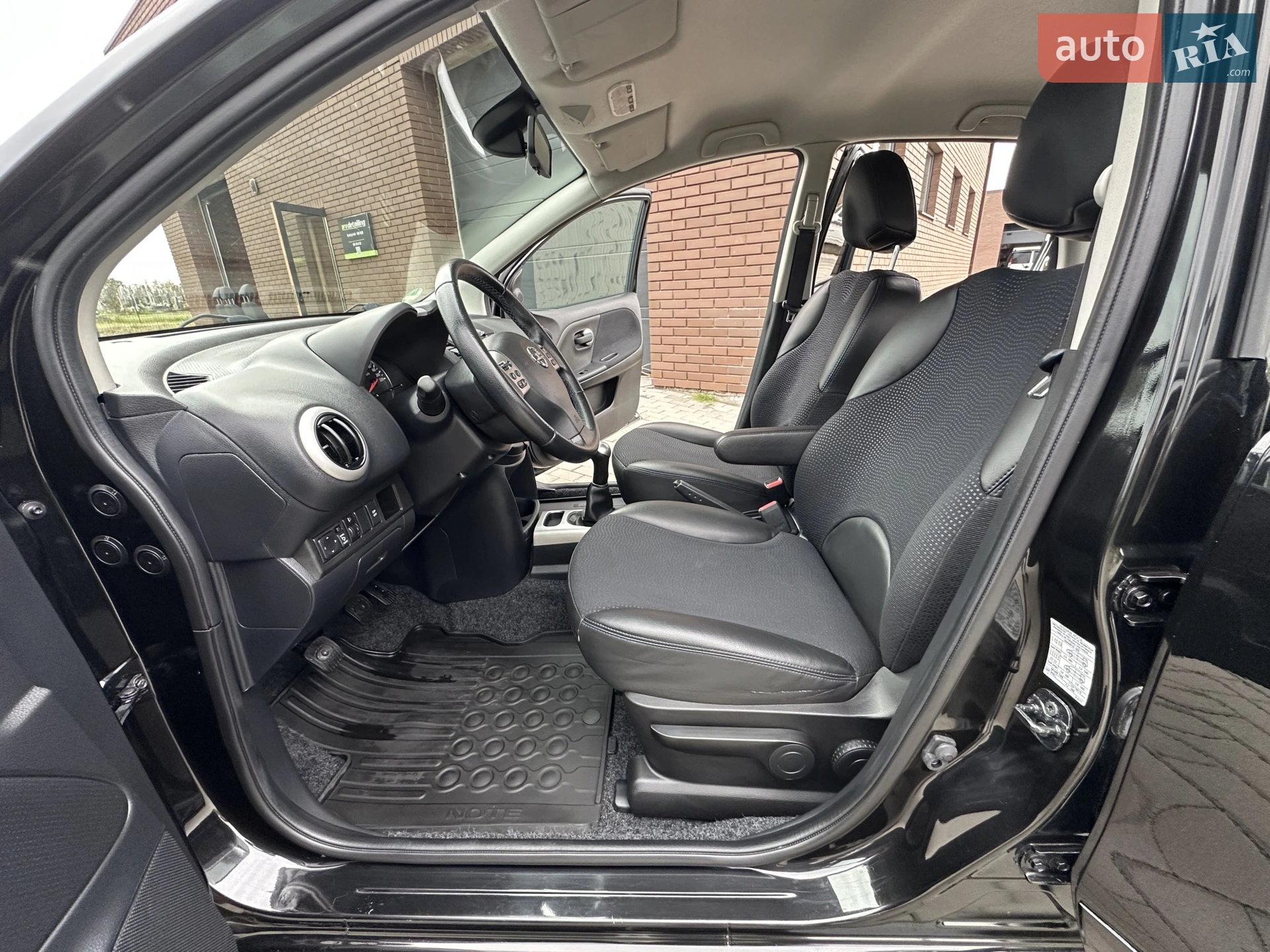 2012 Nissan Note - мініатюра 12