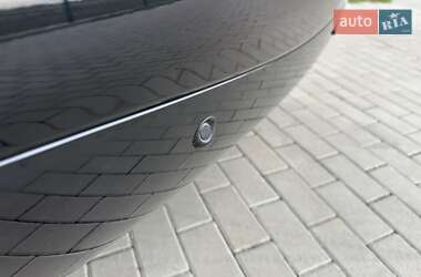 Хэтчбек Nissan Note 2012 в 