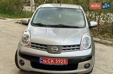 Хэтчбек Nissan Note 2006 в 