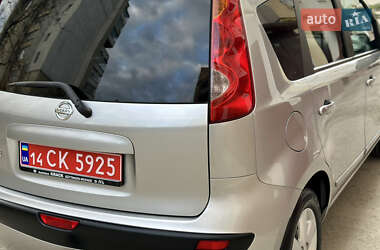 Хэтчбек Nissan Note 2006 в 