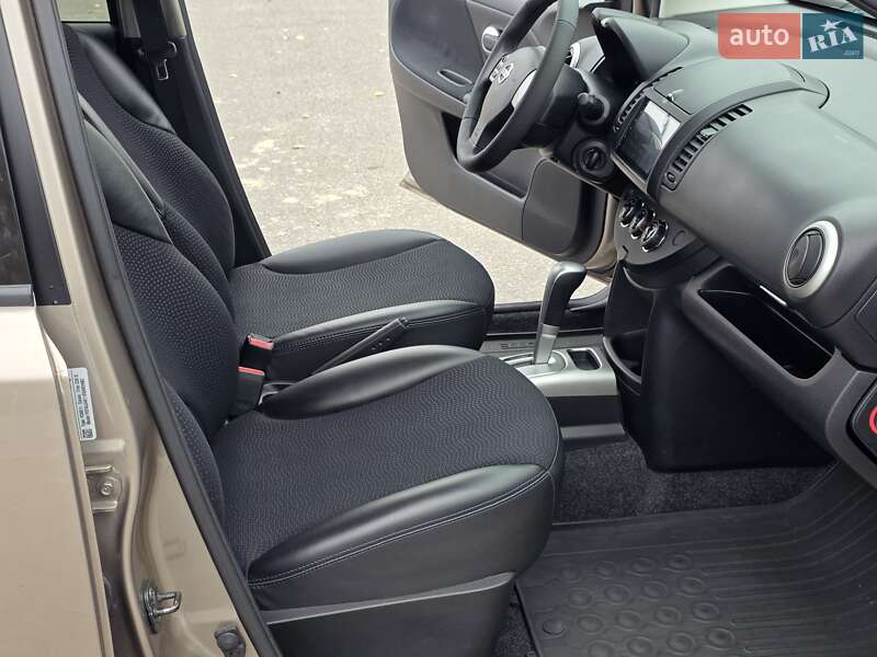 Хэтчбек Nissan Note 2012 в Киеве фото 46 Хэтчбек Nissan Note 2012 в Киеве