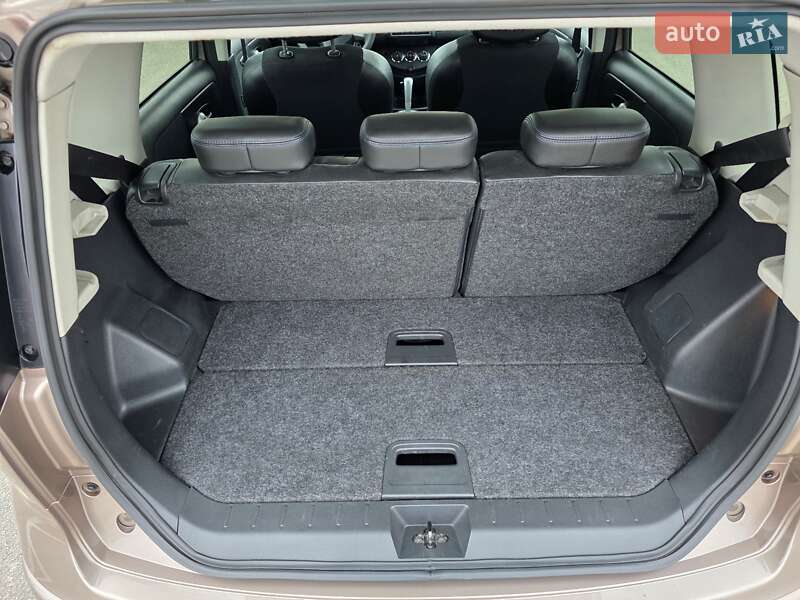 Хэтчбек Nissan Note 2012 в Киеве фото 20 Хэтчбек Nissan Note 2012 в Киеве