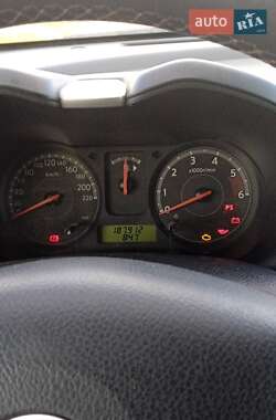 Хэтчбек Nissan Note 2010 в Доброславе