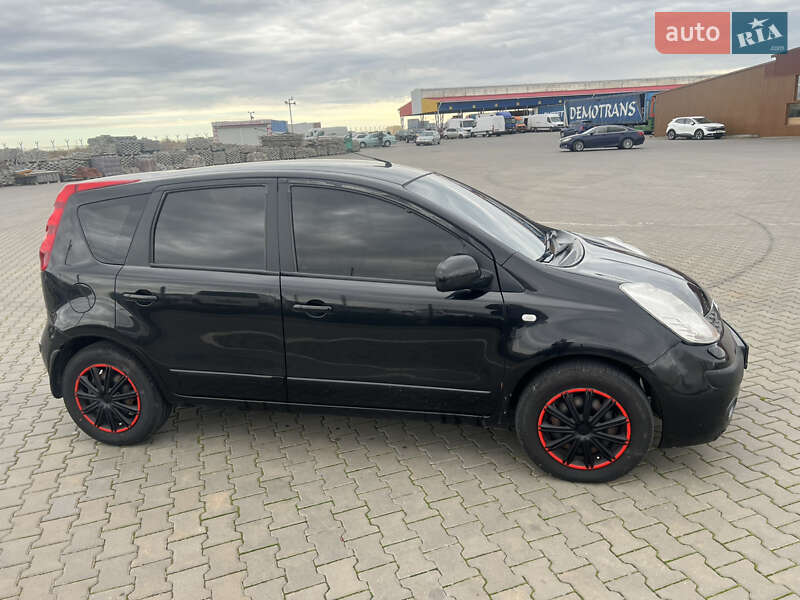 Хетчбек Nissan Note 2007 в Одесі