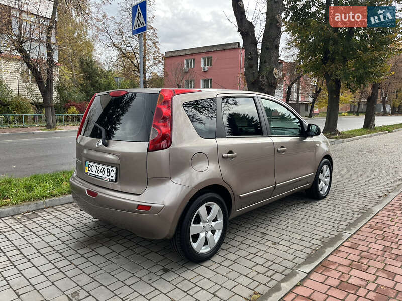 Хэтчбек Nissan Note 2007 в Могилев-Подольске фото 17 Хэтчбек Nissan Note 2007 в Могилев-Подольске