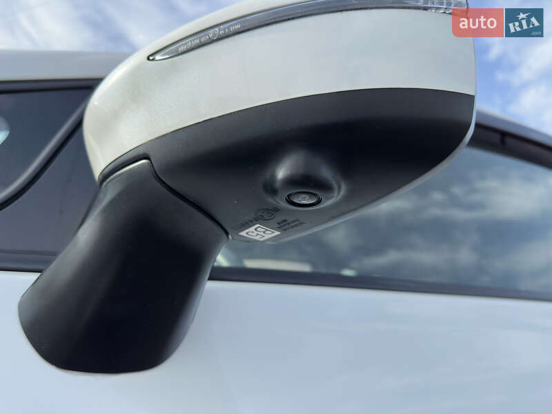 Хэтчбек Nissan Note 2019 в Киеве фото 21 Хэтчбек Nissan Note 2019 в Киеве