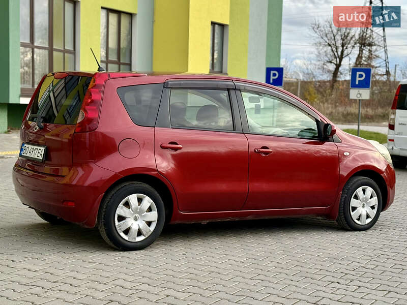 Хетчбек Nissan Note 2012 в Тернополі