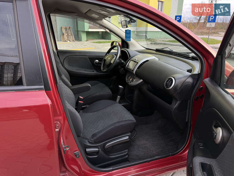 Хетчбек Nissan Note 2012 в Тернополі