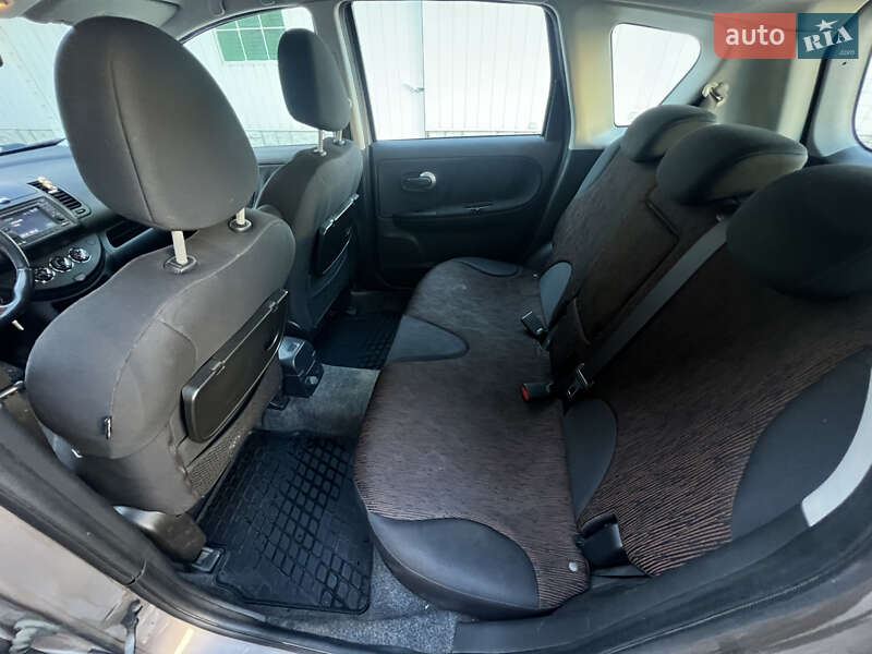 Хетчбек Nissan Note 2009 в Луцьку