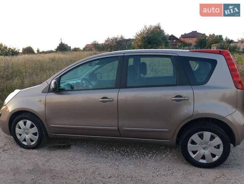 Хэтчбек Nissan Note 2008 в Тернополе