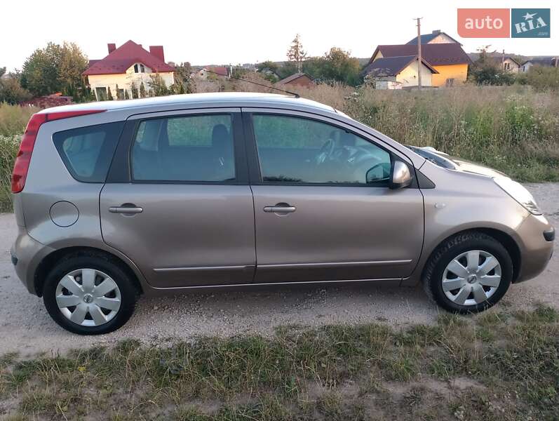 Хэтчбек Nissan Note 2008 в Тернополе