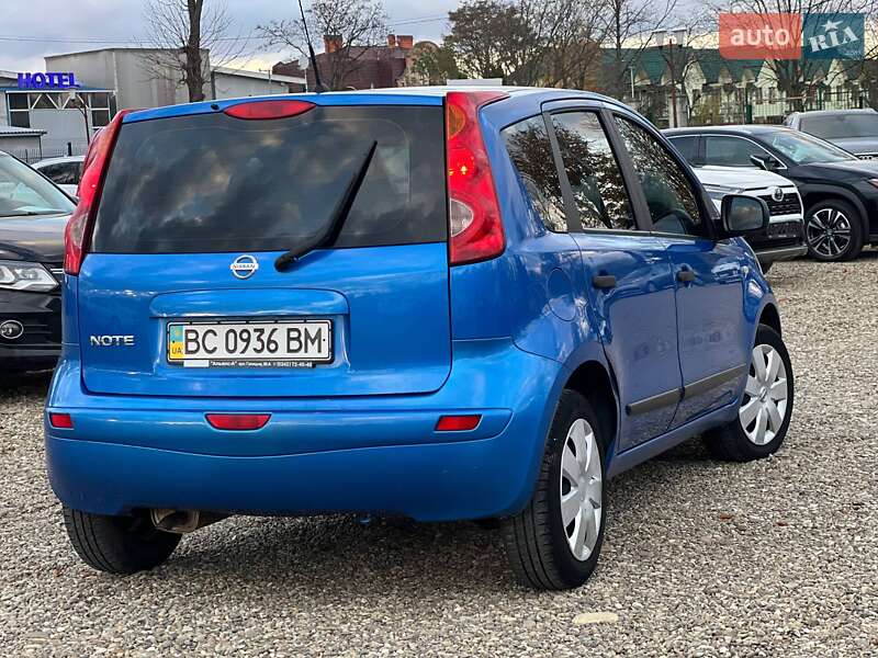 Хэтчбек Nissan Note 2008 в Стрые