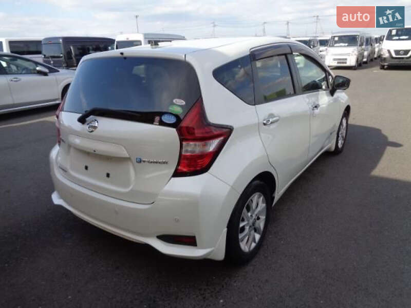 Хэтчбек Nissan Note 2020 в Киеве фото 9 Хэтчбек Nissan Note 2020 в Киеве