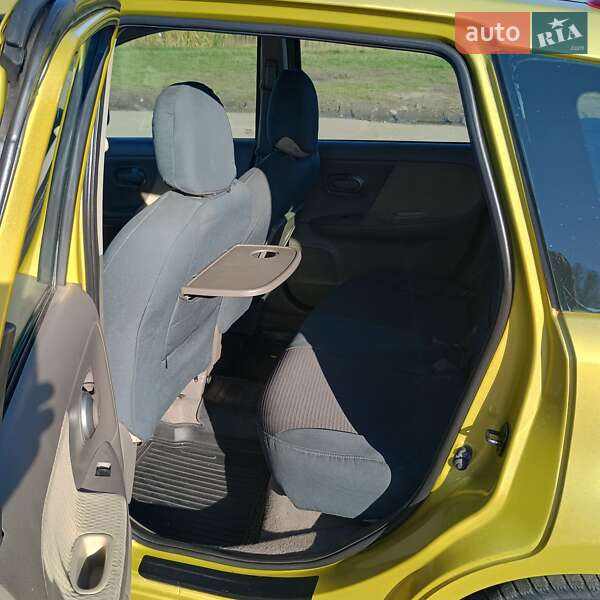 Хэтчбек Nissan Note 2006 в Балте фото 6 Хэтчбек Nissan Note 2006 в Балте