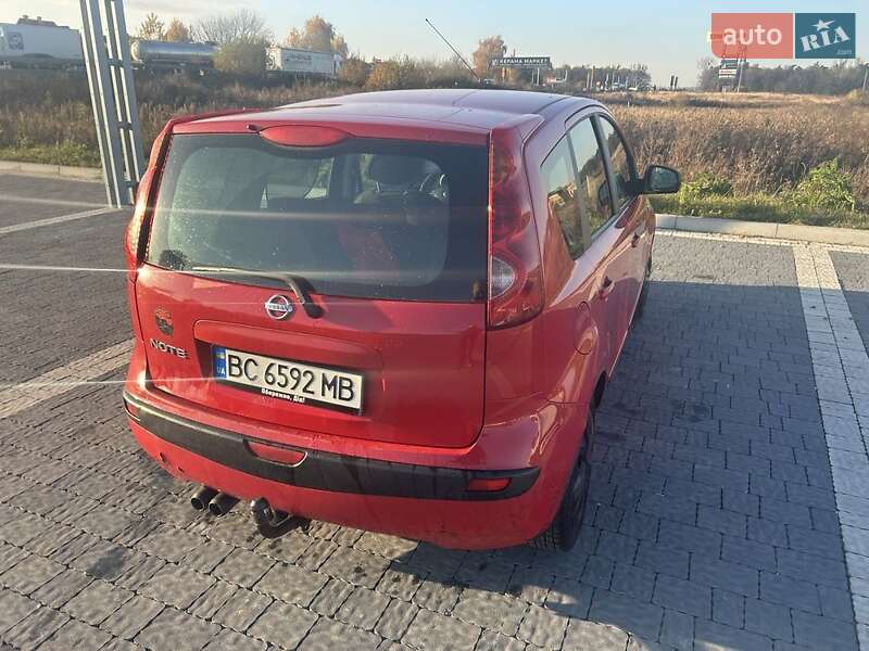 Хэтчбек Nissan Note 2006 в Львове