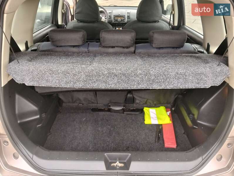 Хэтчбек Nissan Note 2007 в Сокирнице