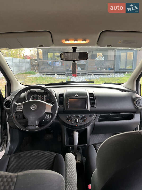 Хэтчбек Nissan Note 2006 в Буче