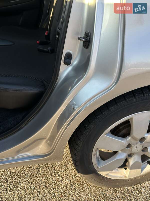 Хэтчбек Nissan Note 2008 в Киеве