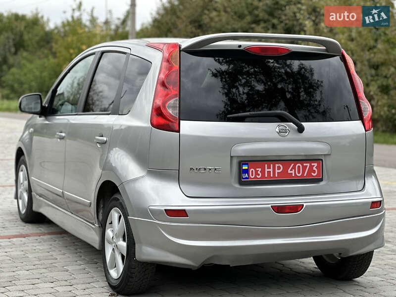 Хэтчбек Nissan Note 2006 в Староконстантинове