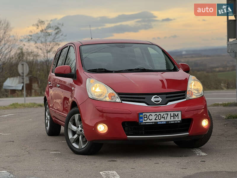 Хетчбек Nissan Note 2011 в Дрогобичі