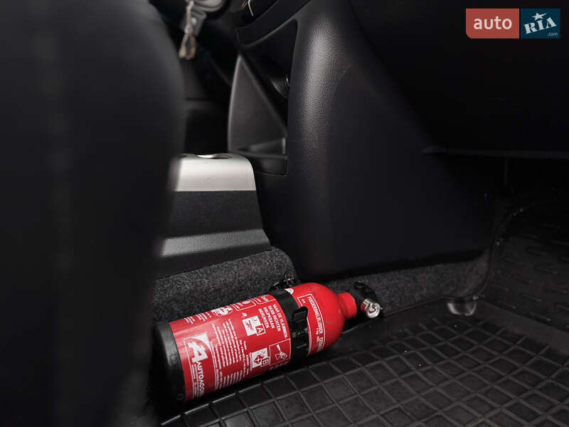 Хетчбек Nissan Note 2011 в Дрогобичі