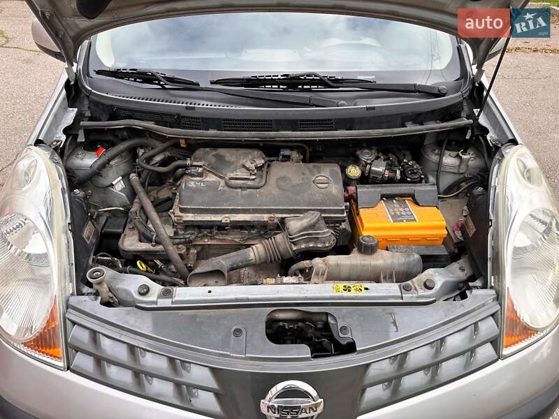 Хэтчбек Nissan Note 2006 в Запорожье