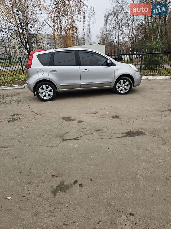 Хэтчбек Nissan Note 2008 в Сумах