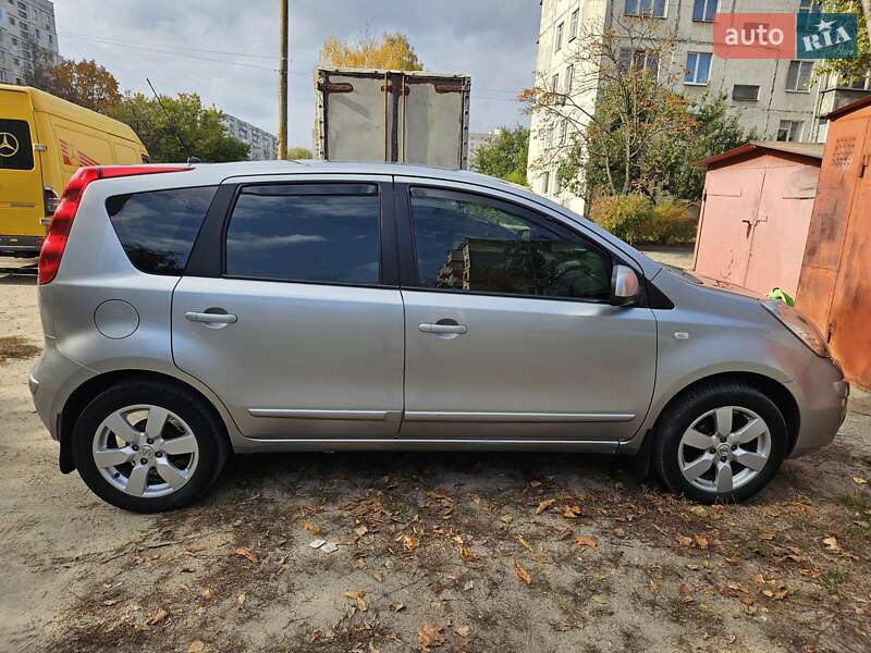 Хэтчбек Nissan Note 2008 в Сумах