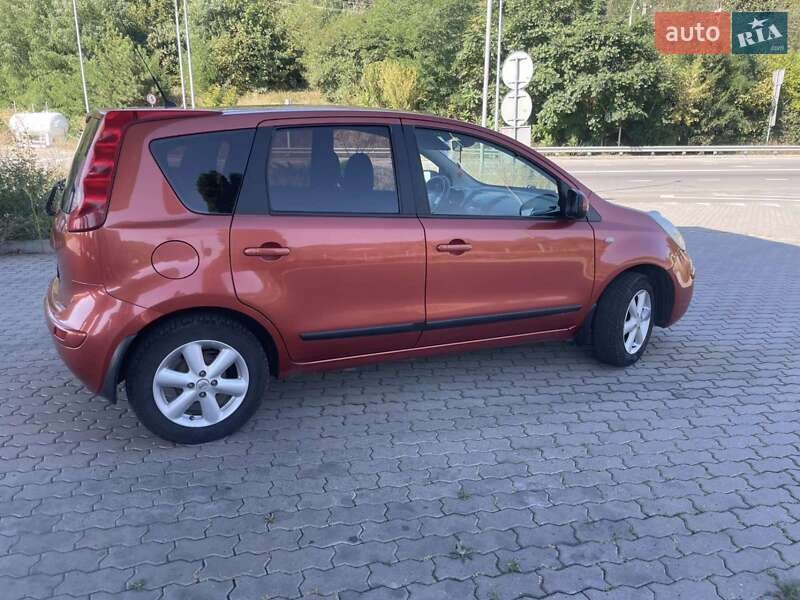 Хетчбек Nissan Note 2008 в Могилів-Подільському