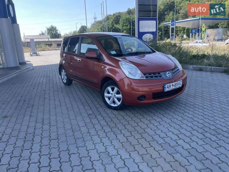 Хетчбек Nissan Note 2008 в Могилів-Подільському