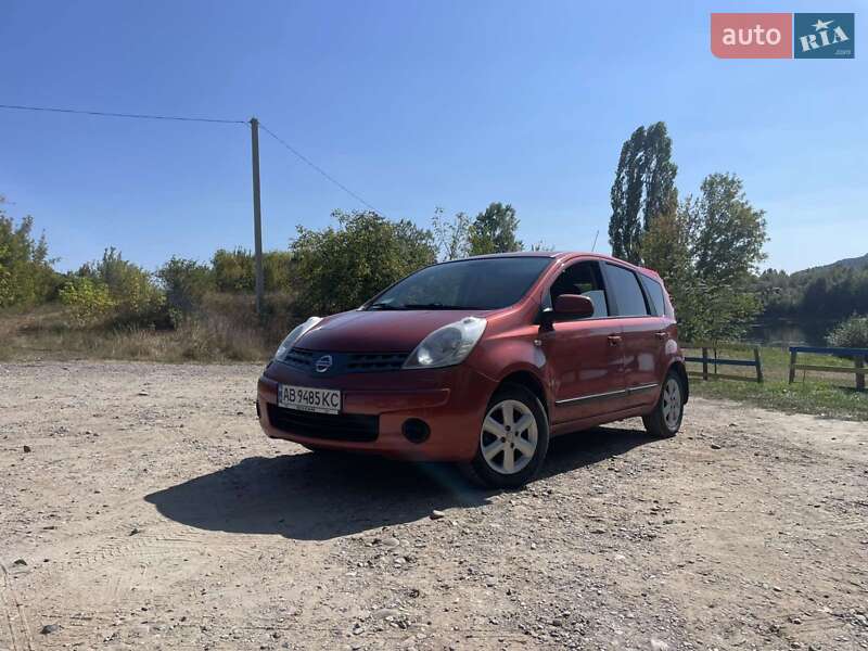 Хетчбек Nissan Note 2008 в Могилів-Подільському