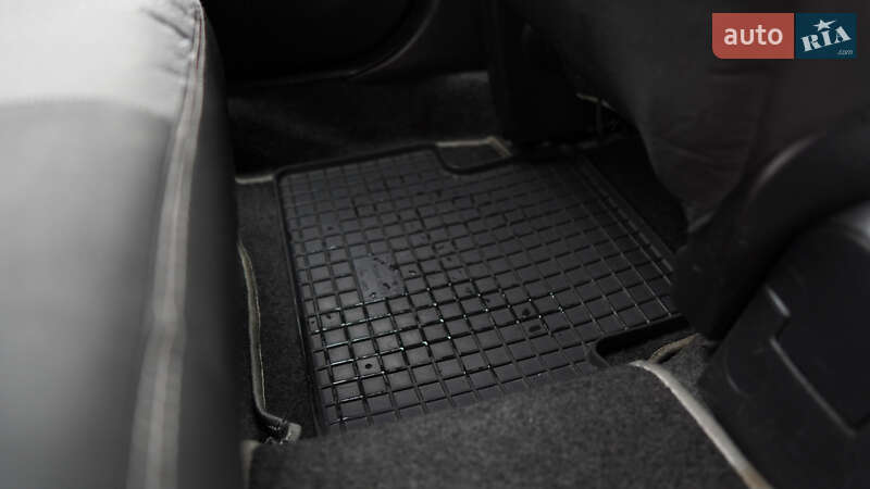 Хетчбек Nissan Note 2007 в Одесі фото 36 Хетчбек Nissan Note 2007 в Одесі